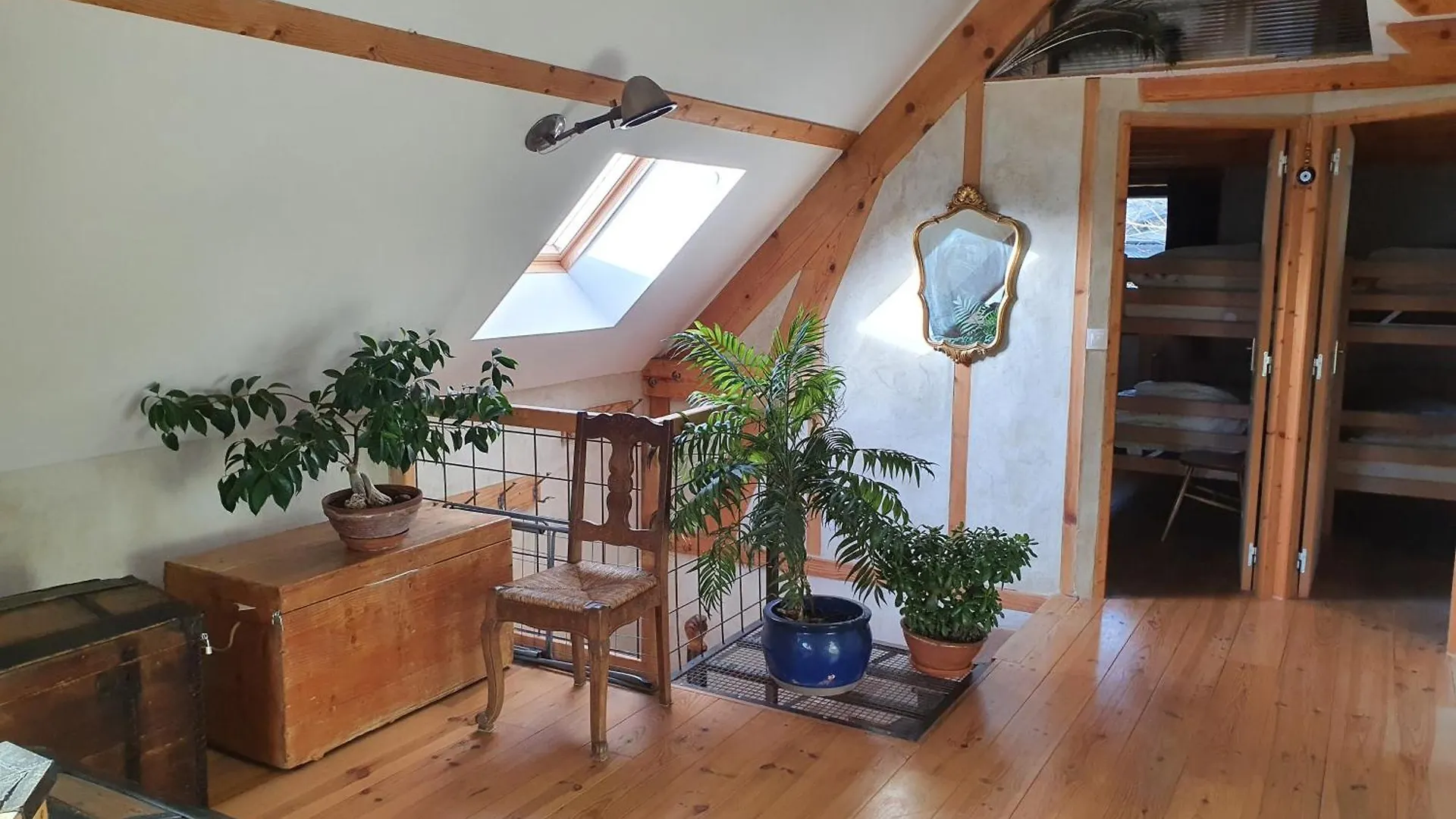 Holiday home Maison Atypique Et Chaleureuse Dans La Nature Arras-en-Lavedan